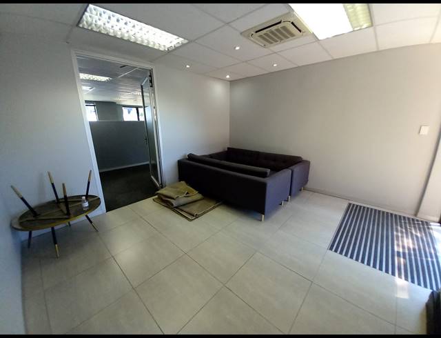 297M² OFFICE TO LET IN BRYANSTON